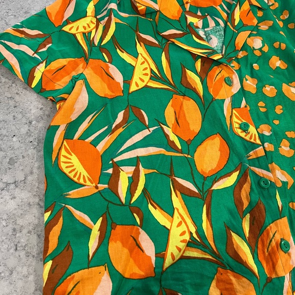 Tabatha Brown colorful print button down. Size Large. - Picture 3 of 4